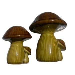 Vintage salt & pepper shakers